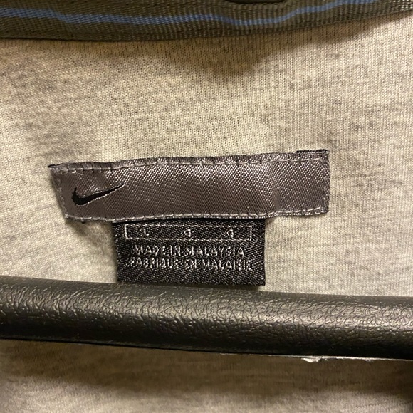 Vintage 90’s Nike Windbreaker Grey & Blue W/ embroidered Nike logo - Picture 4 of 4